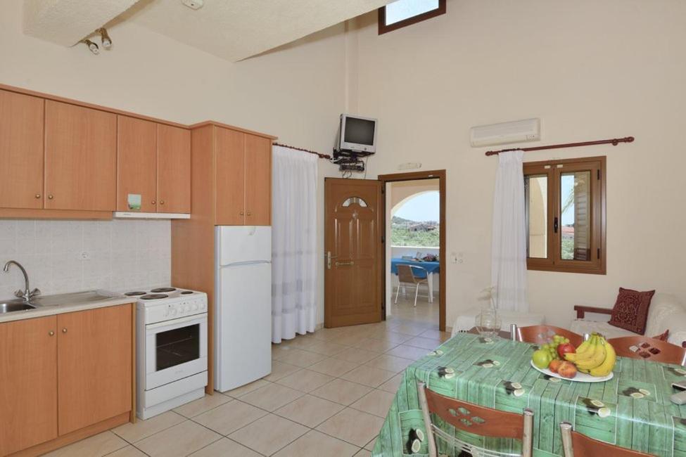 Markos Apartments 1 Stoúpa Dış mekan fotoğraf